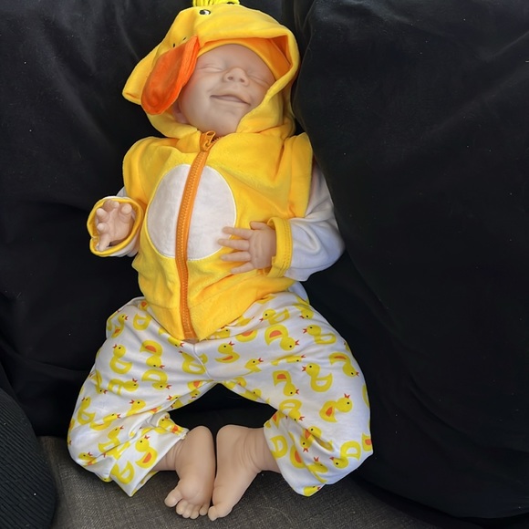 Reborn doll - Picture 2 of 5